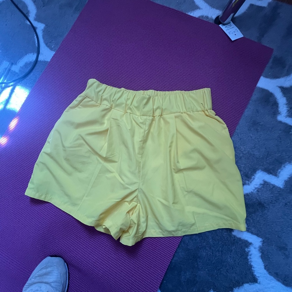 Express Yellow High-Waist Elastic Pull-On Shorts